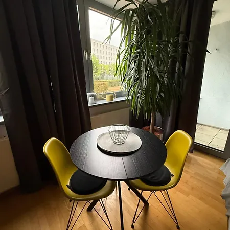 Moebliertes Naehe Arena Messe Lejlighed Düsseldorf